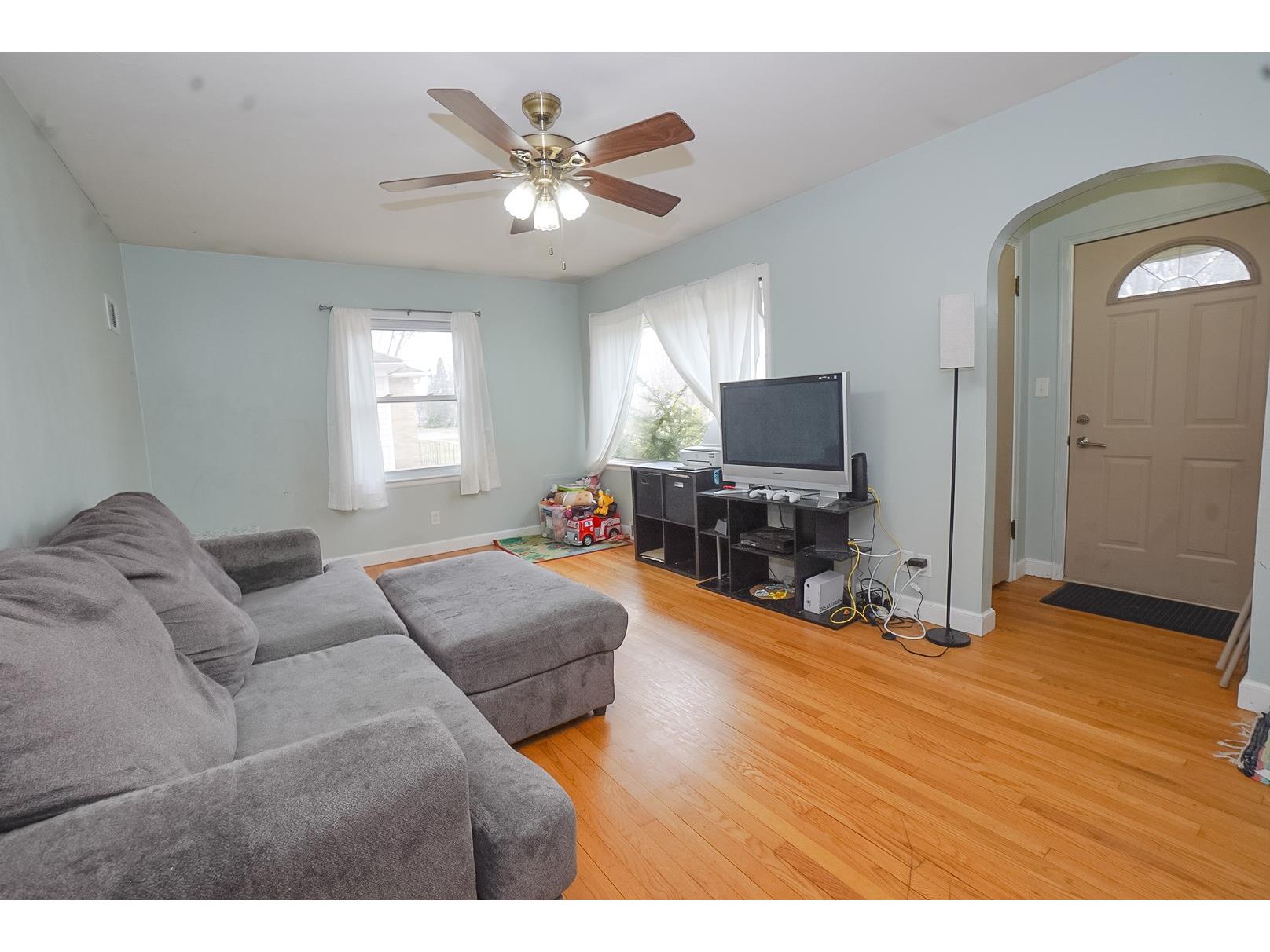 127 W Truman Avenue Eau Claire WI 54701 1599455 image4