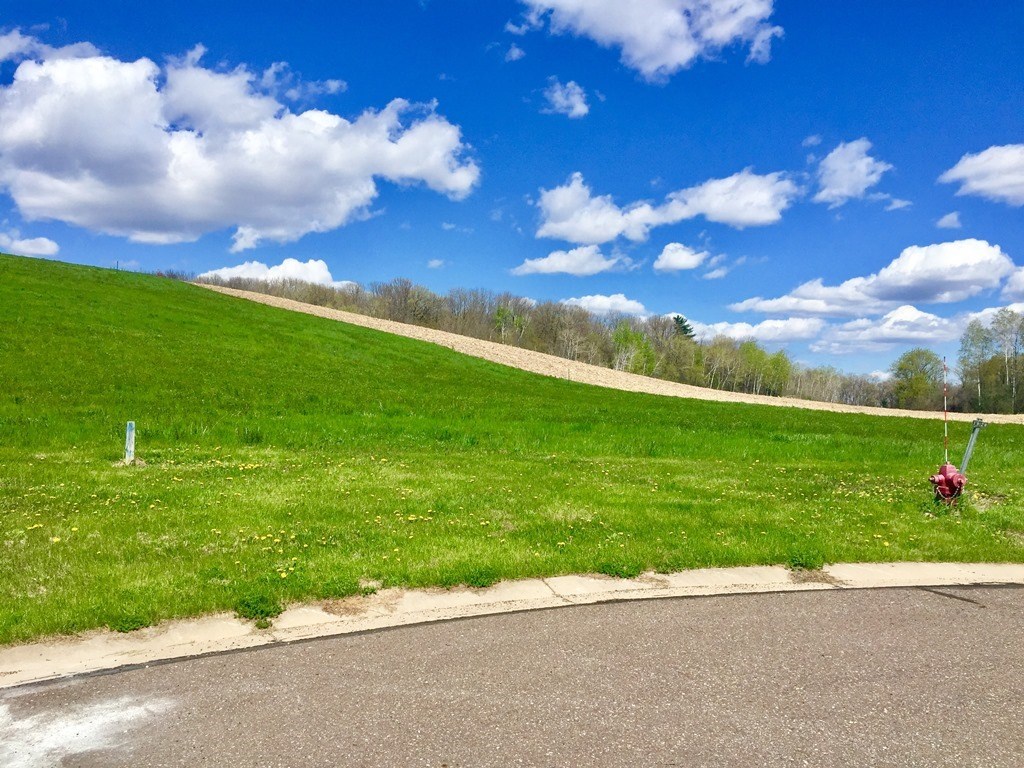 128 & 148 Fairview Court Menomonie WI 54751 883583 image1