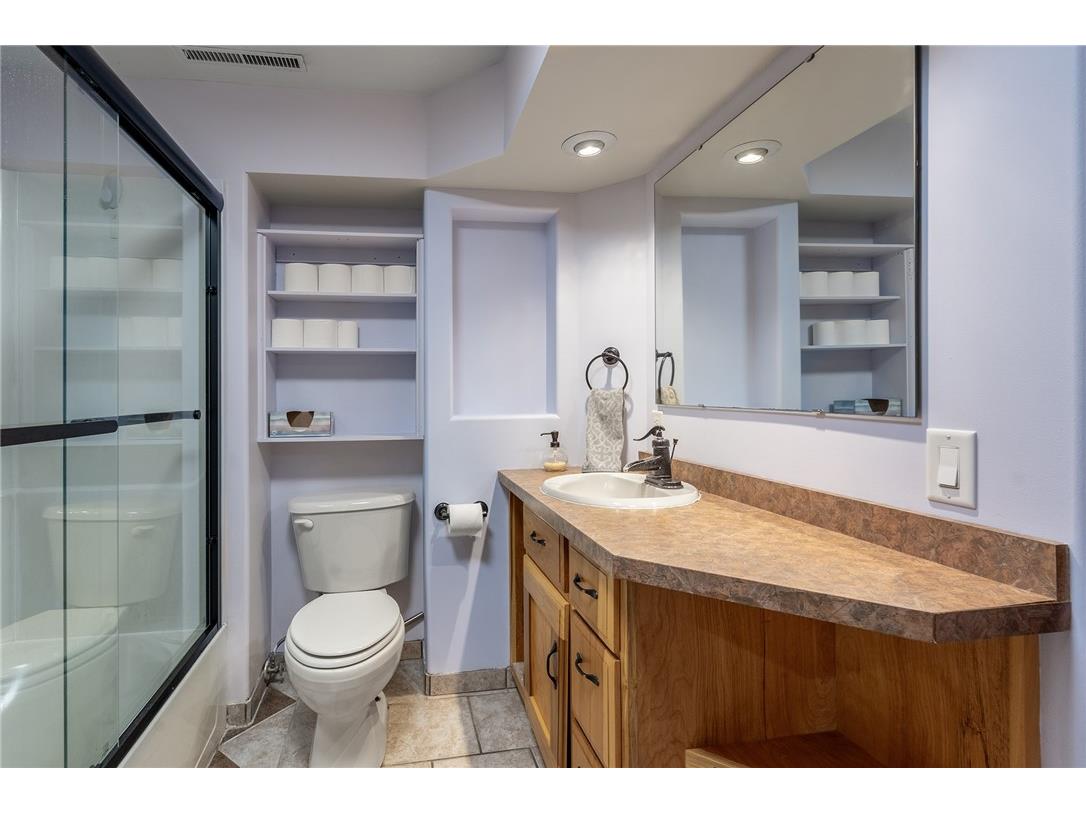 1280 Curtis Street Baldwin WI 54002 1596434 image17