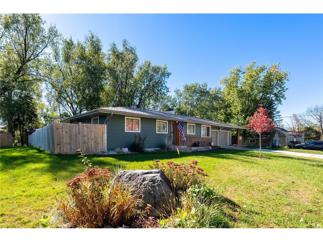 1280 Curtis Street Baldwin WI 54002 1596434 image2