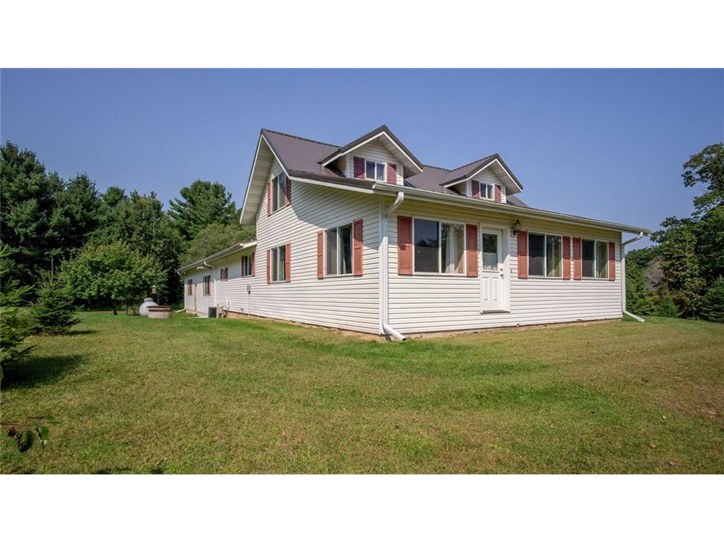 12890 County Highway M New Auburn WI 54757 - Shattuck 1585853 image1