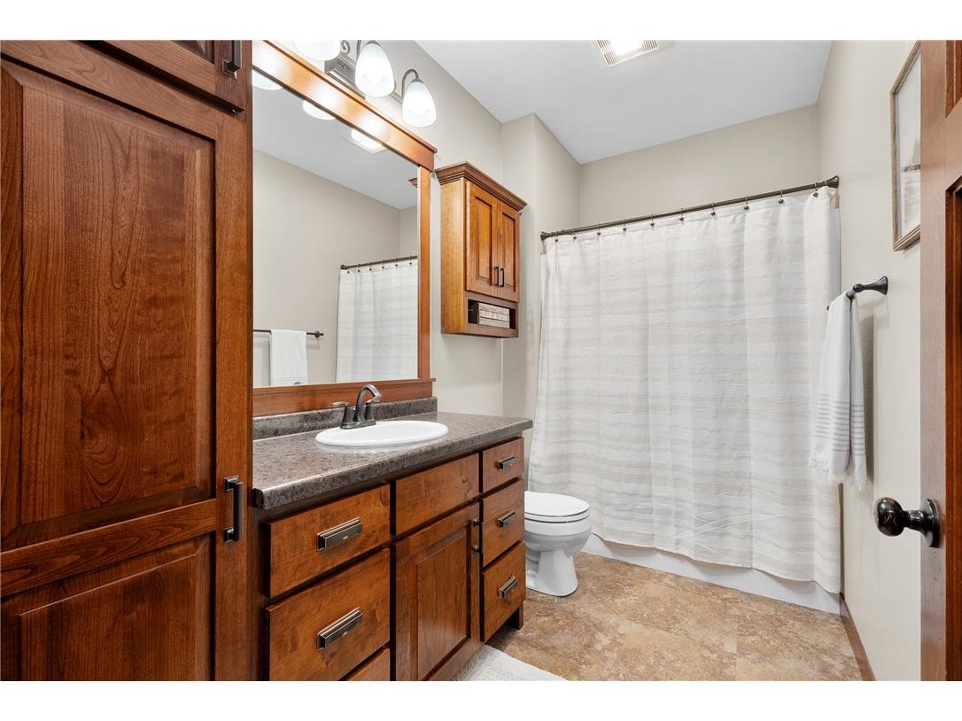 129 Grey Friar Lane Eau Claire WI 54701 1598811 image19