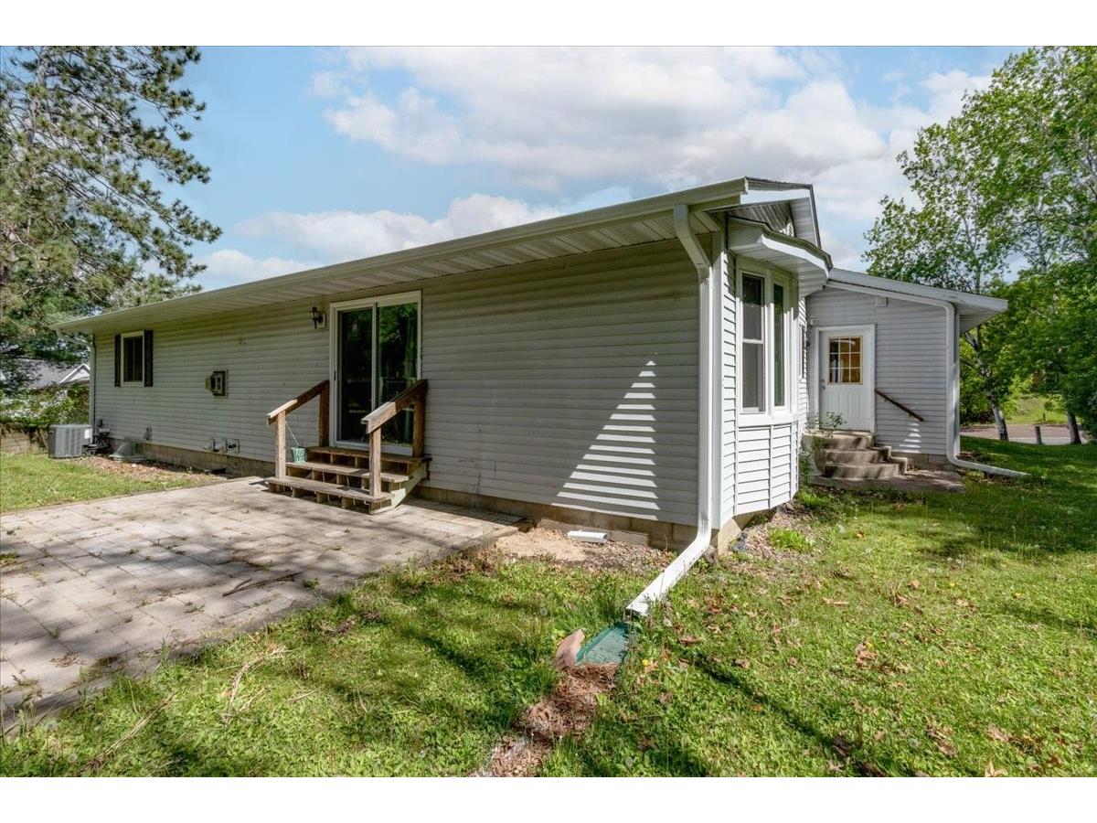 1302 15th Avenue E Menomonie WI 54751 1601251 image11