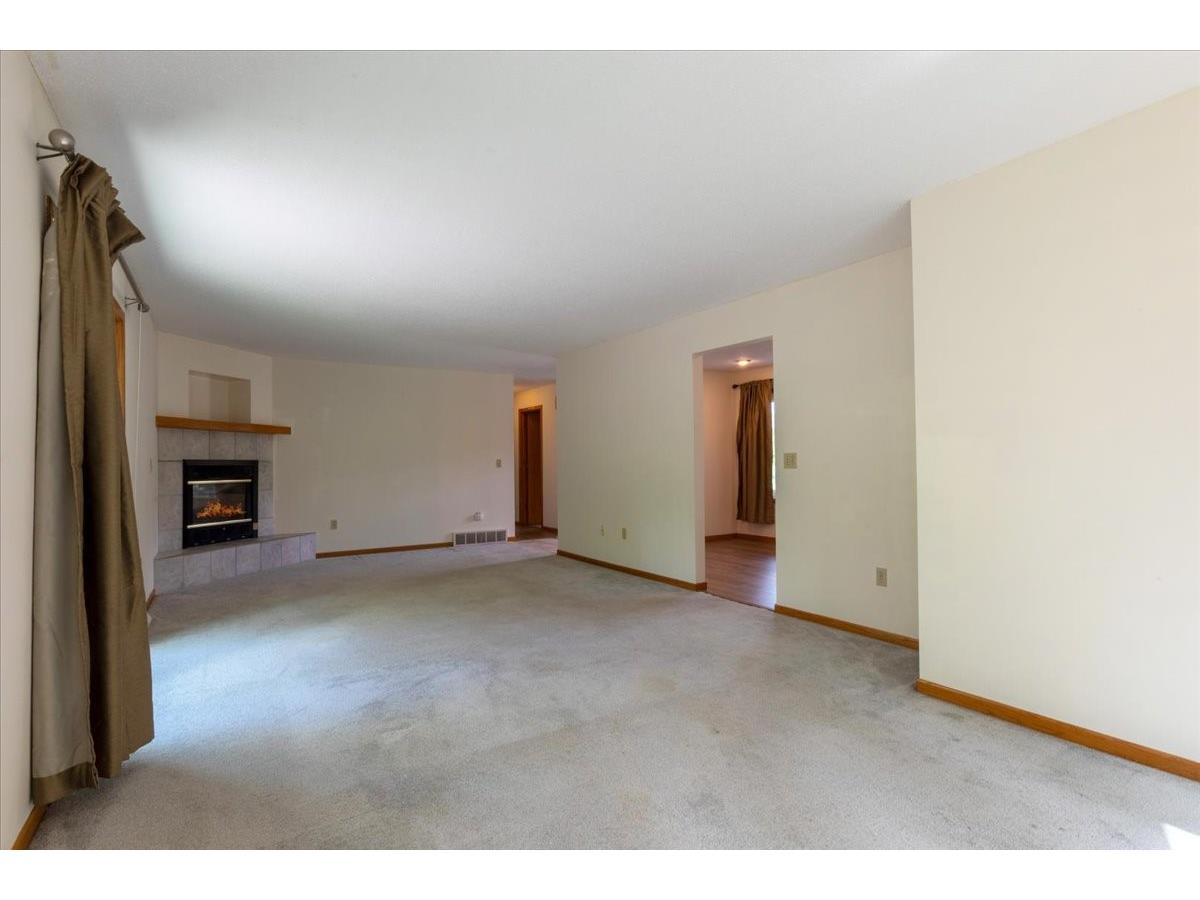 1302 15th Avenue E Menomonie WI 54751 1601251 image30