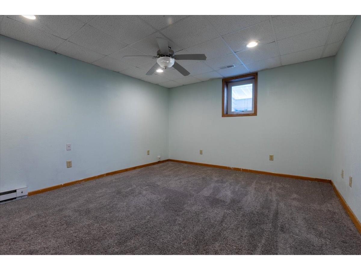 1302 15th Avenue E Menomonie WI 54751 1601251 image40