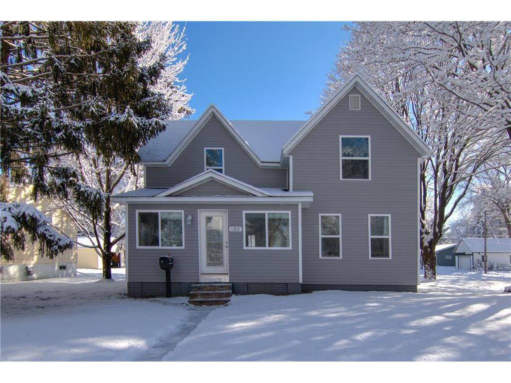 1302 Knapp Street Menomonie WI 54751 1579604 image1