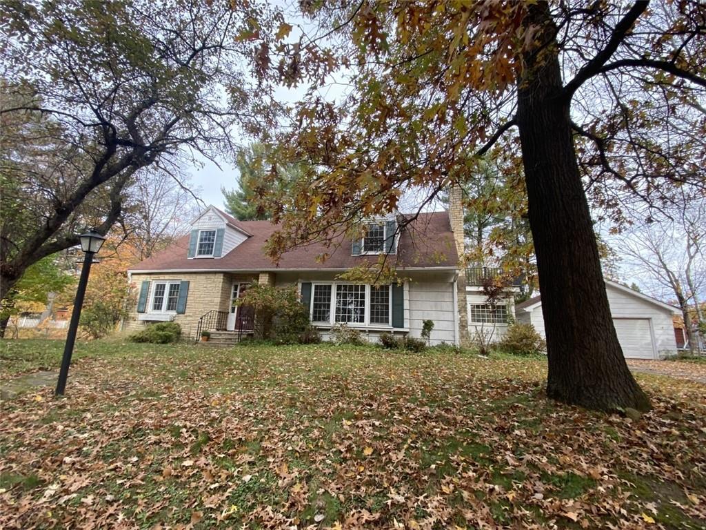 1303 10th Avenue, Menomonie, WI 54751 MLS 1555627 Edina Realty