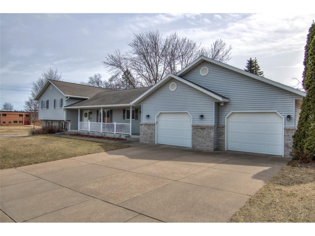1303 Bel Air Boulevard Chippewa Falls WI 54729 1589718 image1