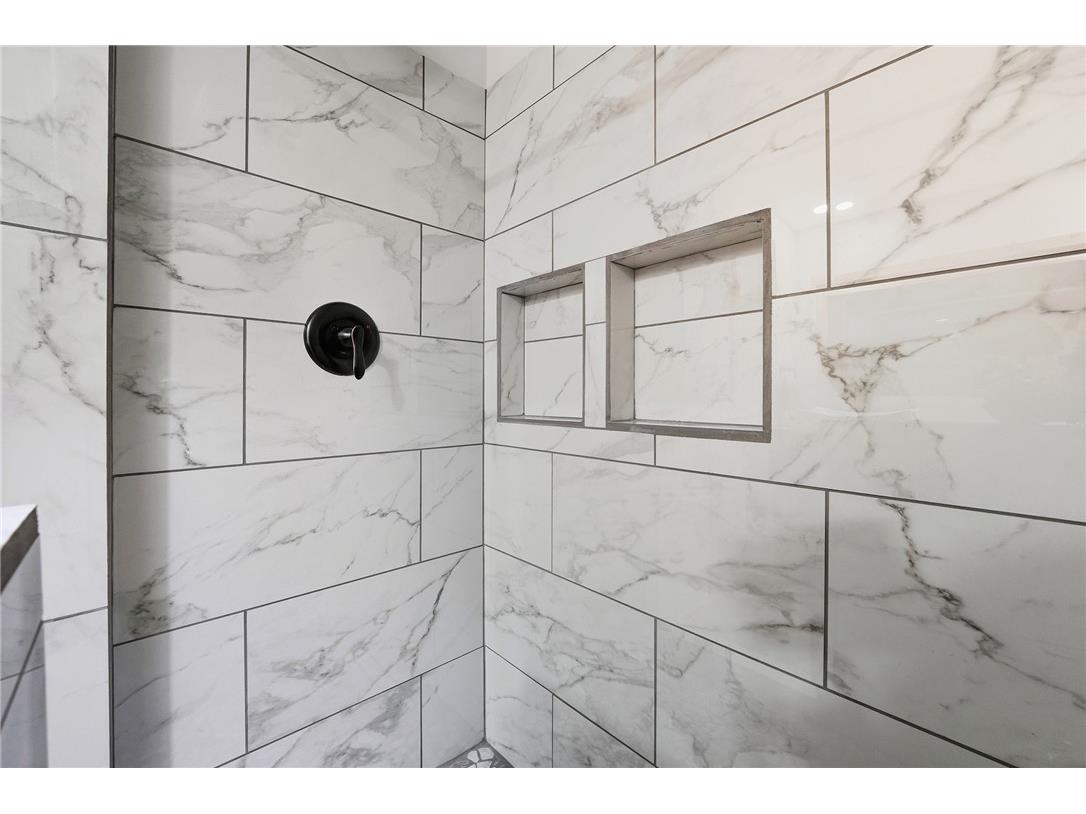 1303 Margaret Street Eau Claire WI 54701 1598333 image16