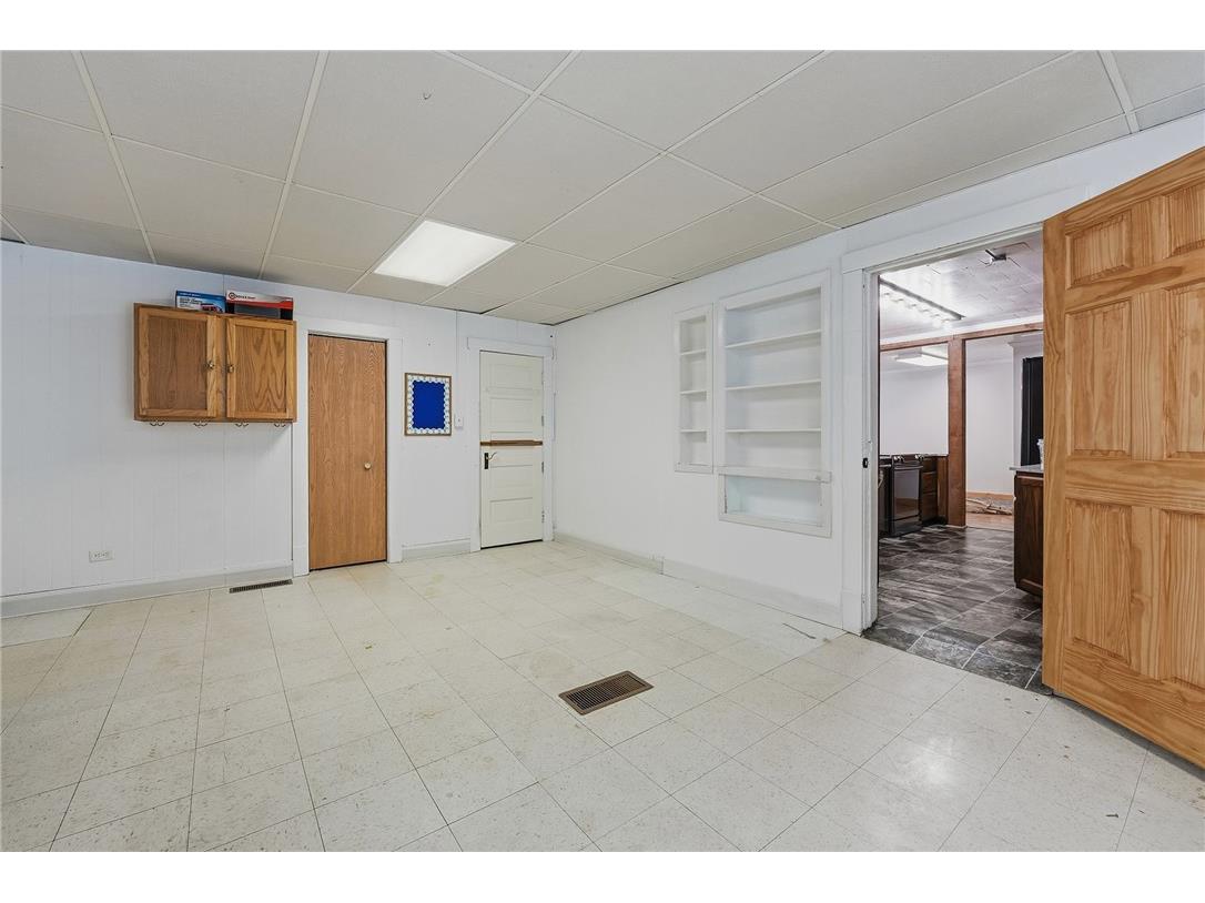 1303 Margaret Street Eau Claire WI 54701 1598333 image18