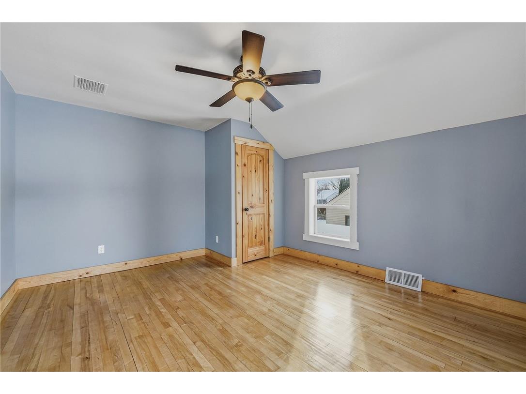 1303 Margaret Street Eau Claire WI 54701 1598333 image21