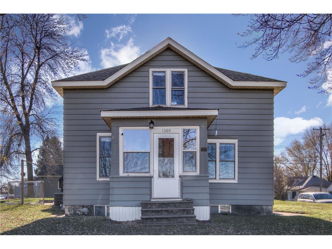 1305 Warren Street Chippewa Falls WI 54729 1578265 image1