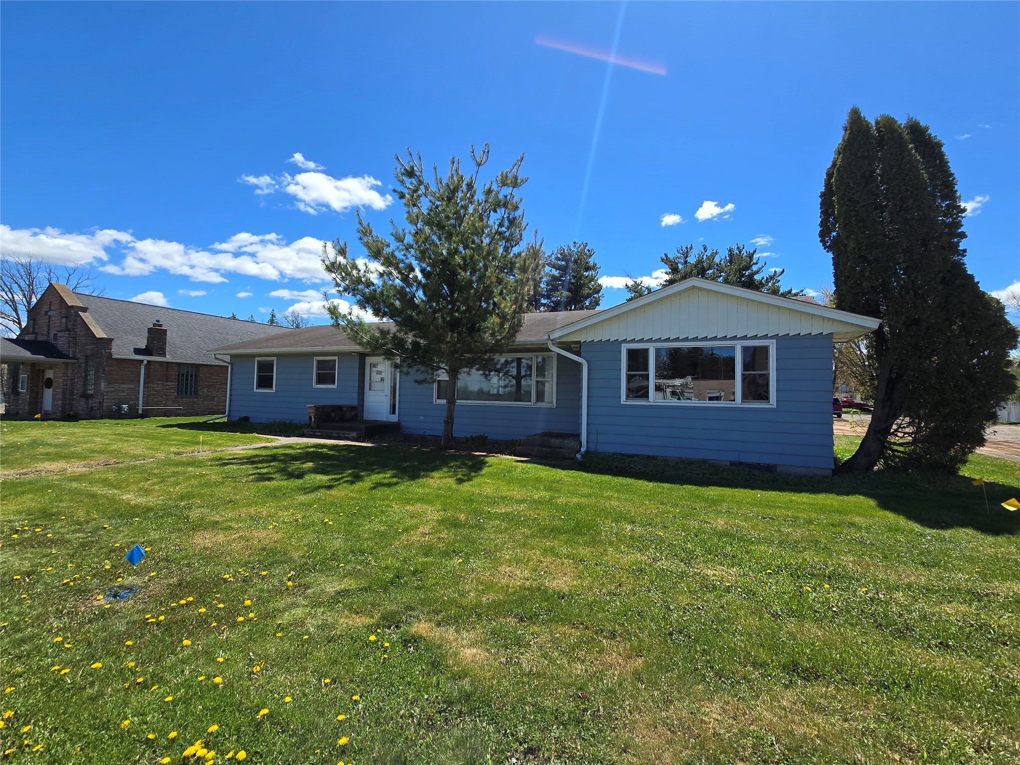 1306 E Division Avenue Barron WI 54812 1601022 image1