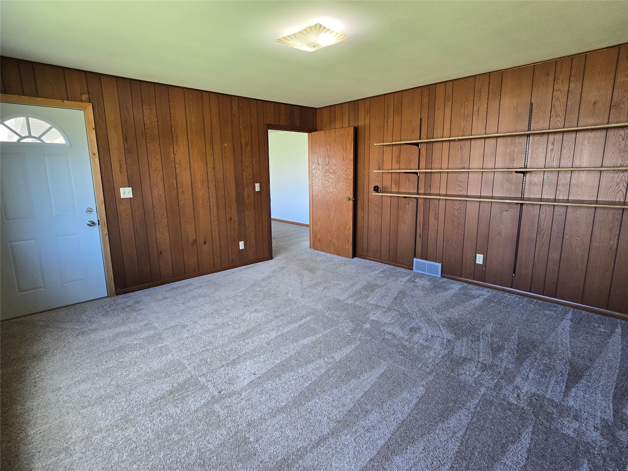 1306 E Division Avenue Barron WI 54812 1601022 image17