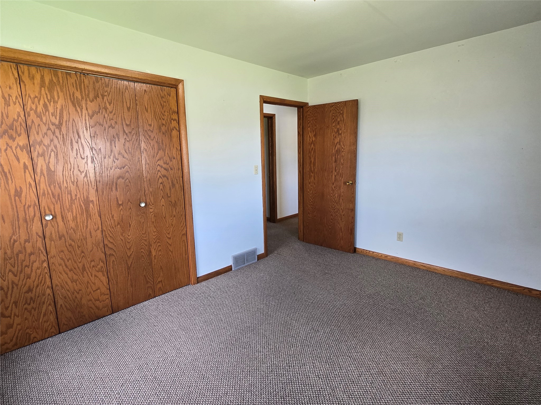 1306 E Division Avenue Barron WI 54812 1601022 image20