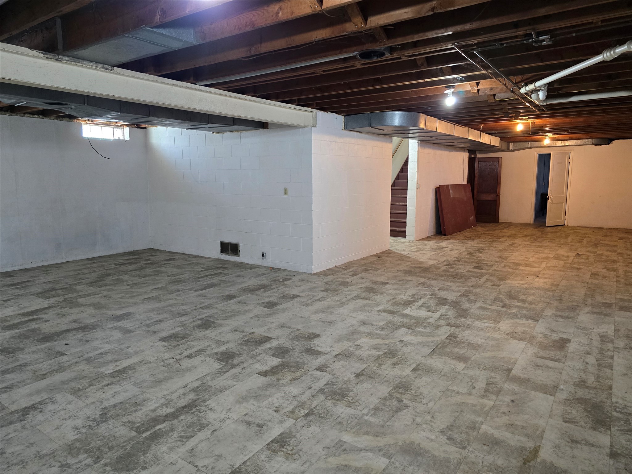 1306 E Division Avenue Barron WI 54812 1601022 image28