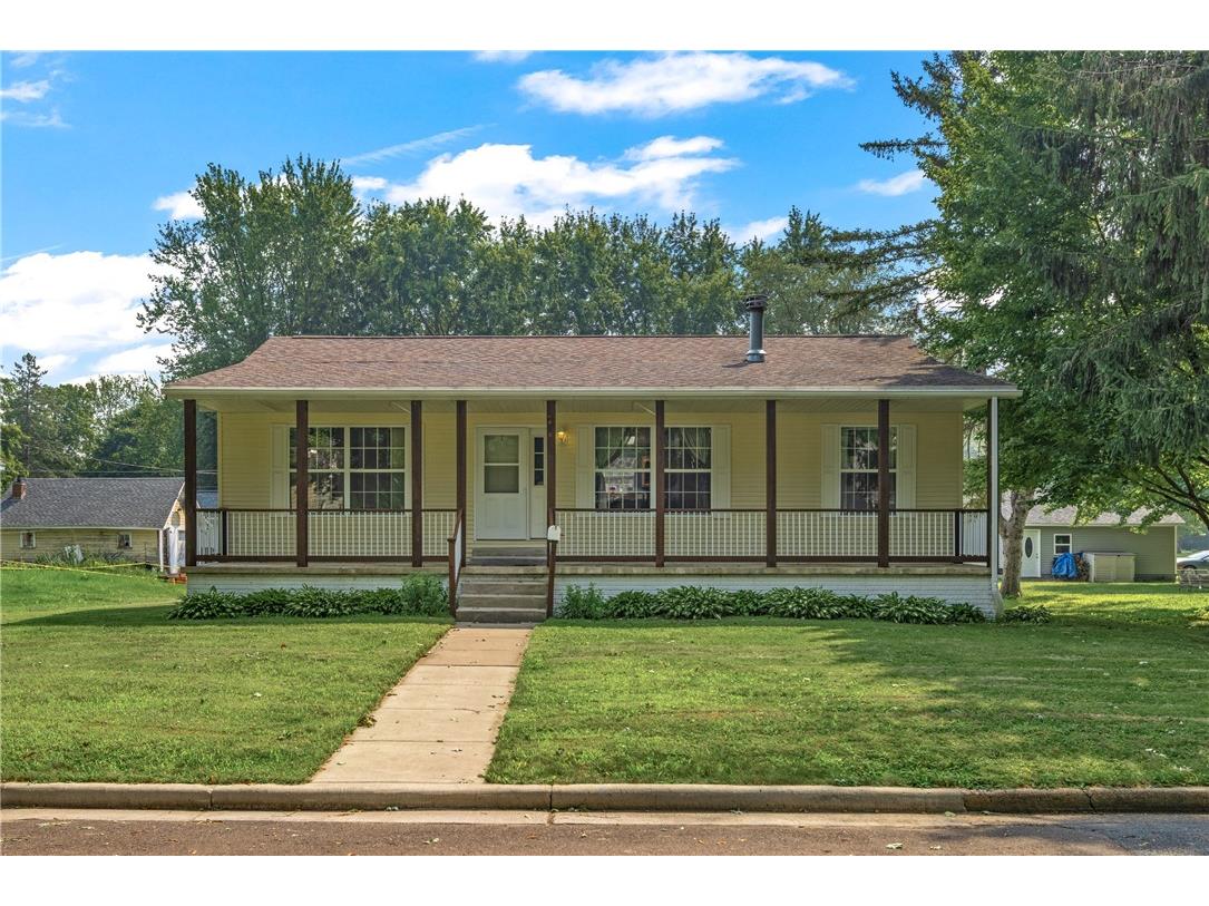 1308 Knapp Street Menomonie WI 54751 1593999 image1