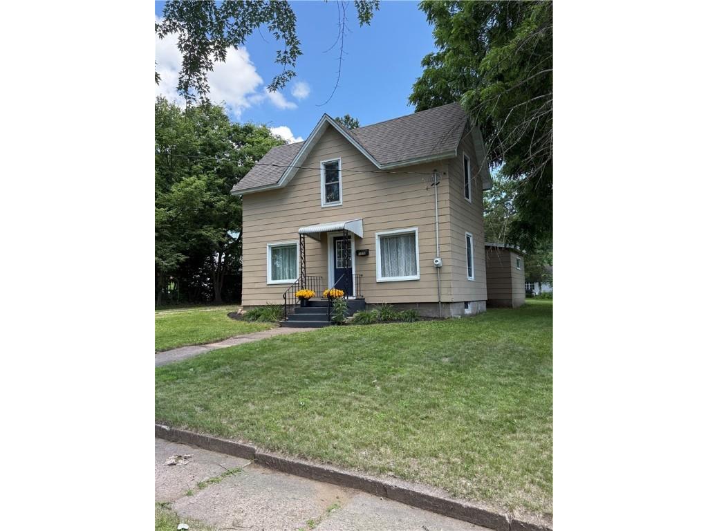 1314 E 11th Street Menomonie WI 54751 1593160 image1
