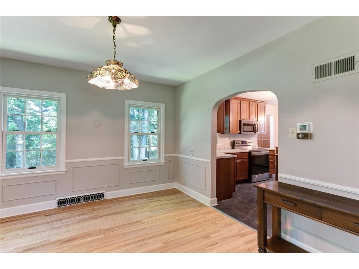 1319 Oakwood Avenue Menomonie WI 54751 1602899 image14