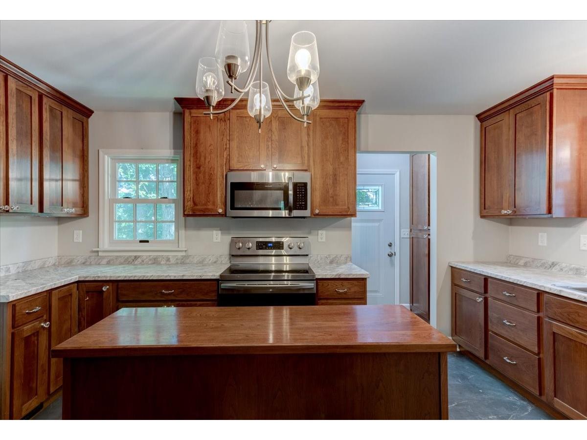 1319 Oakwood Avenue Menomonie WI 54751 1602899 image17