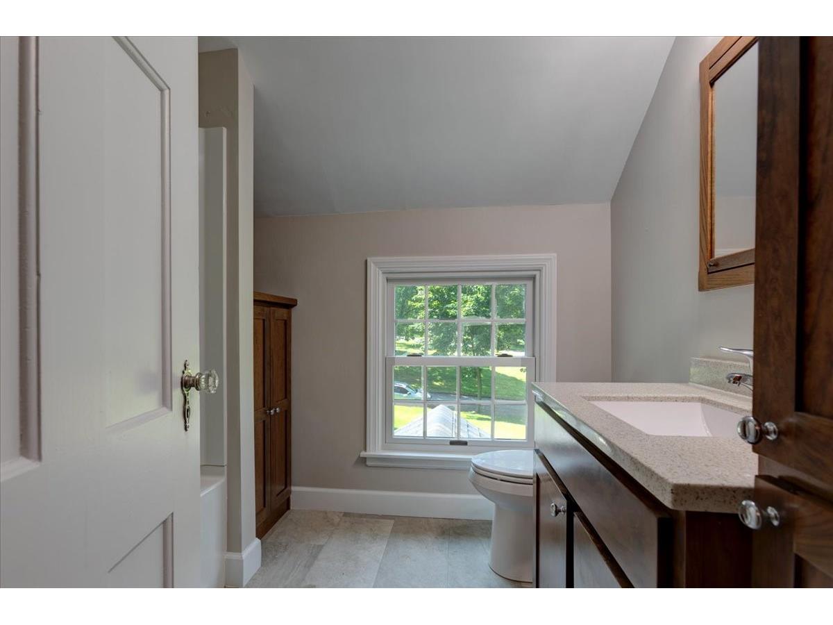 1319 Oakwood Avenue Menomonie WI 54751 1602899 image18