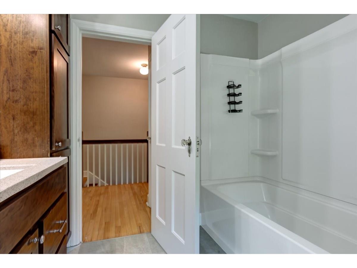1319 Oakwood Avenue Menomonie WI 54751 1602899 image21