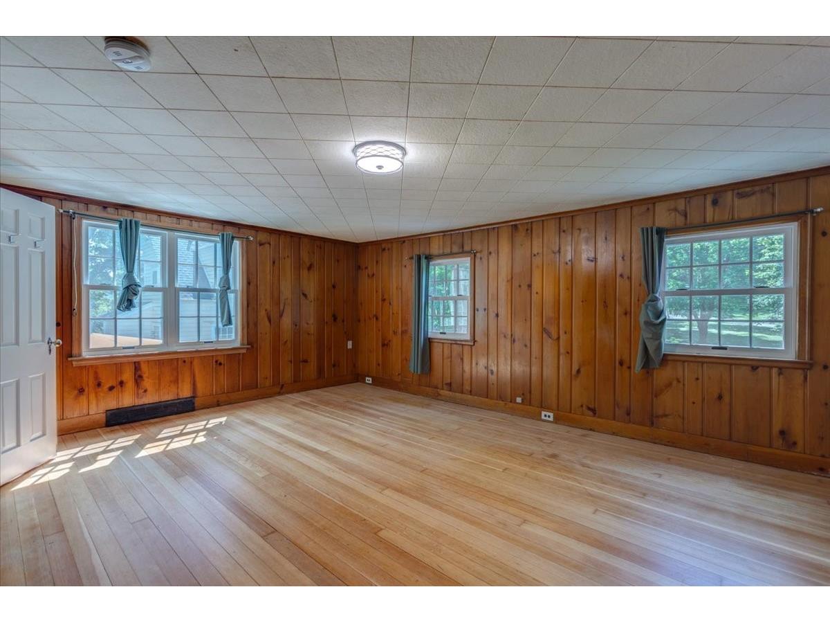 1319 Oakwood Avenue Menomonie WI 54751 1602899 image29