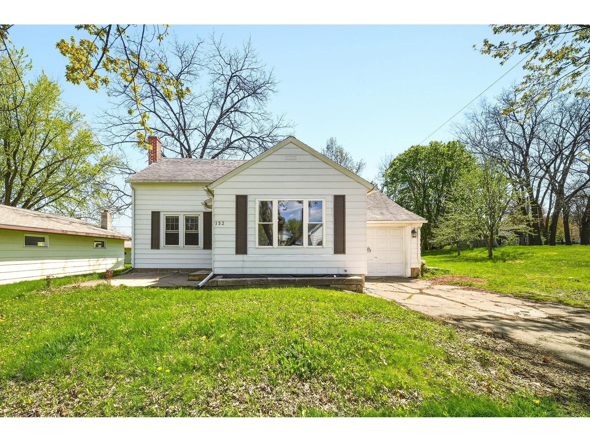 132 N Jackson Street Boyd WI 54726 1600882 image1