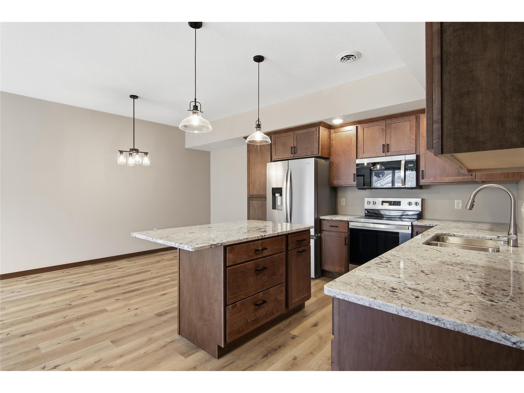 1321 Carpenter Avenue Eau Claire WI 54703 1602671 image17