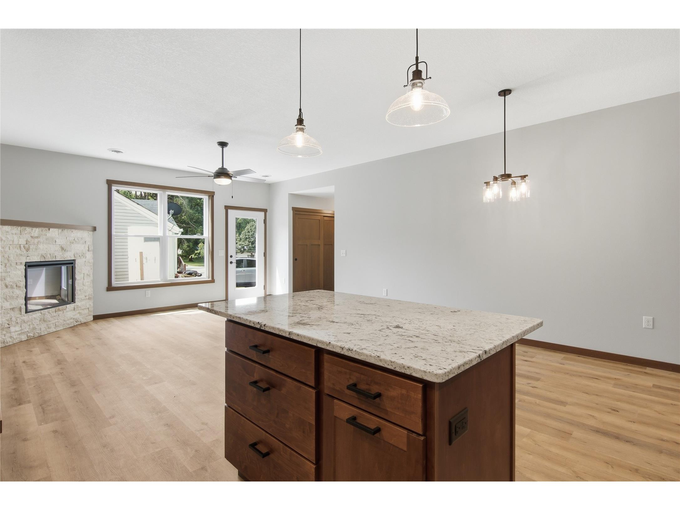1321 Carpenter Avenue Eau Claire WI 54703 1602671 image18