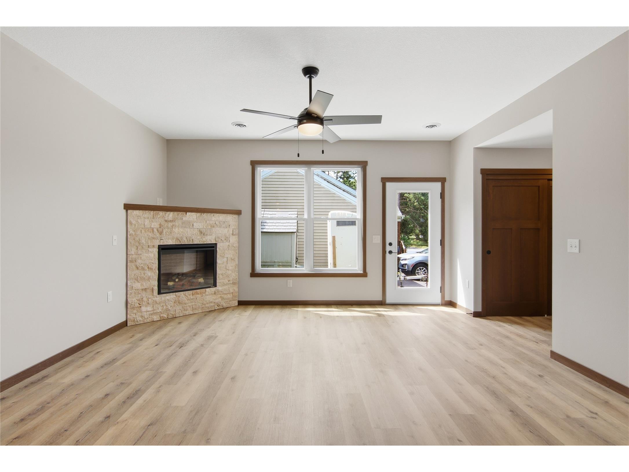 1321 Carpenter Avenue Eau Claire WI 54703 1602671 image5
