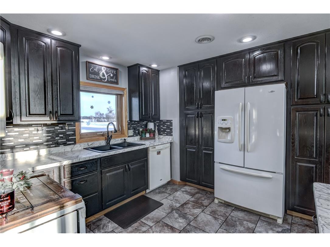 1337 15th Avenue Barron WI 54812 - Yellow 1597733 image24