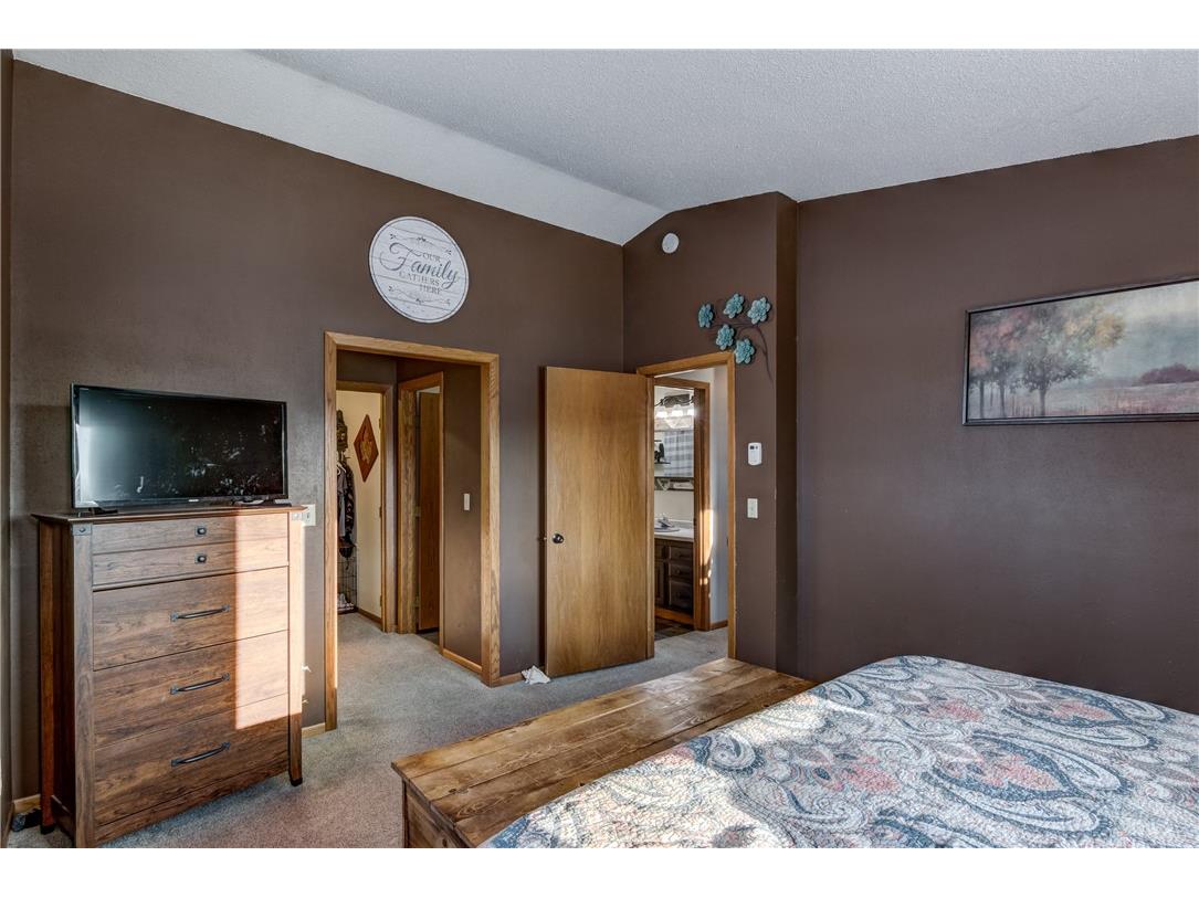 1337 15th Avenue Barron WI 54812 - Yellow 1597733 image29