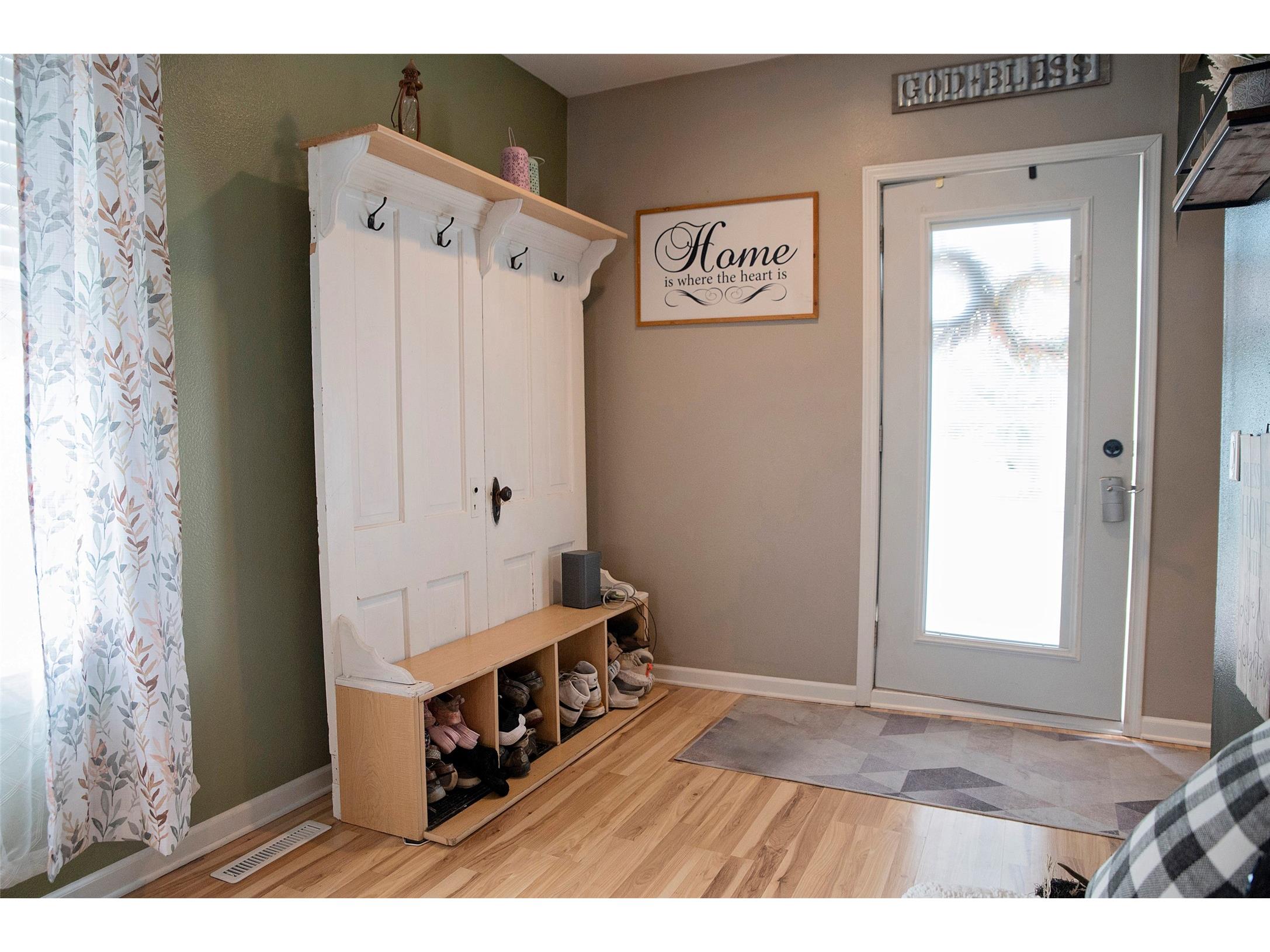 13401 Thomas Street Osseo WI 54758 1603497 image9