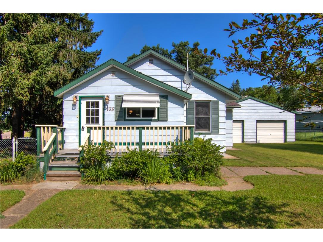 135 S Summit Street Spooner WI 54801 1593979 image1