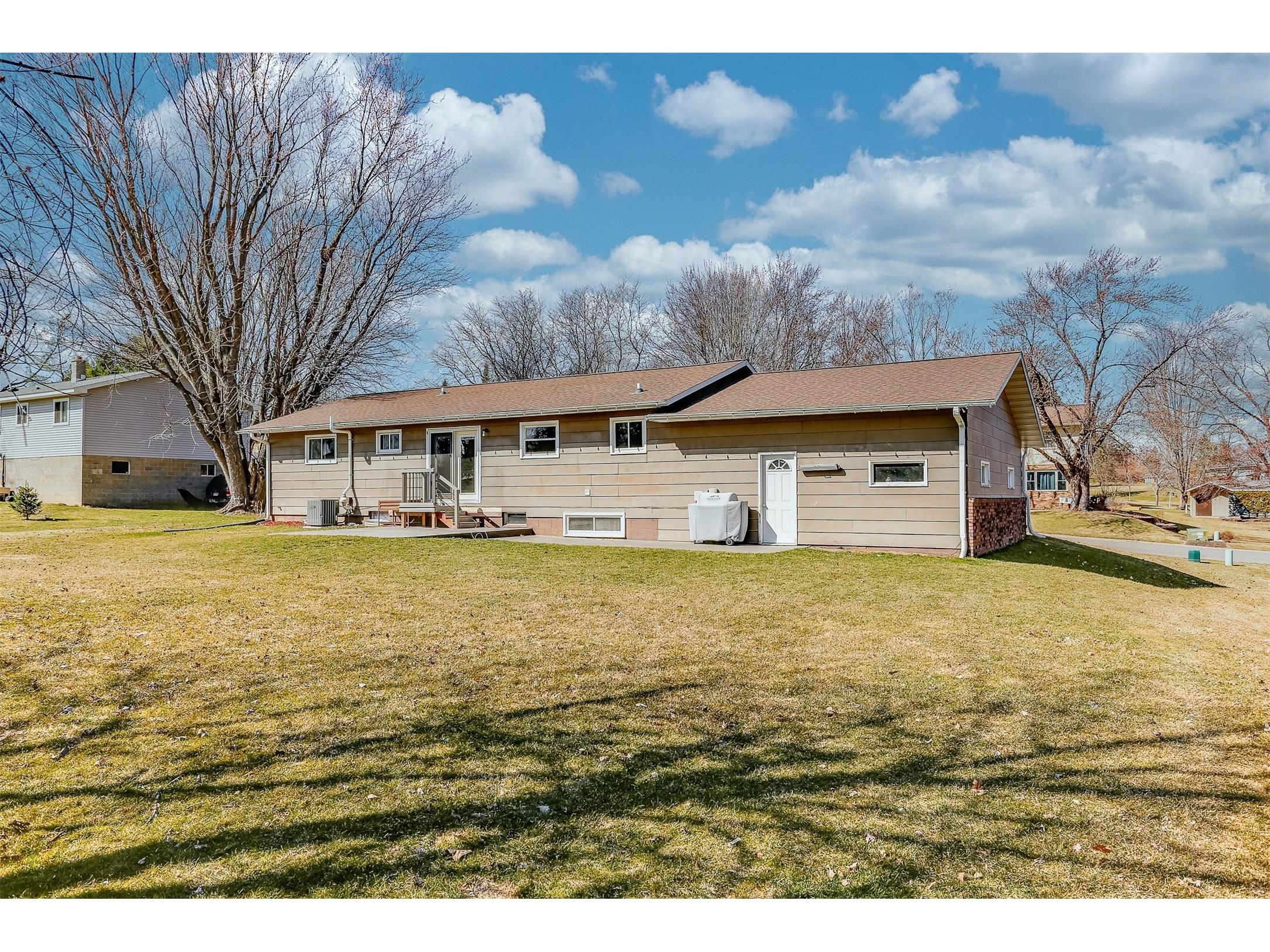 1352 Van Buren Street Black River Falls WI 54615 1599320 image7