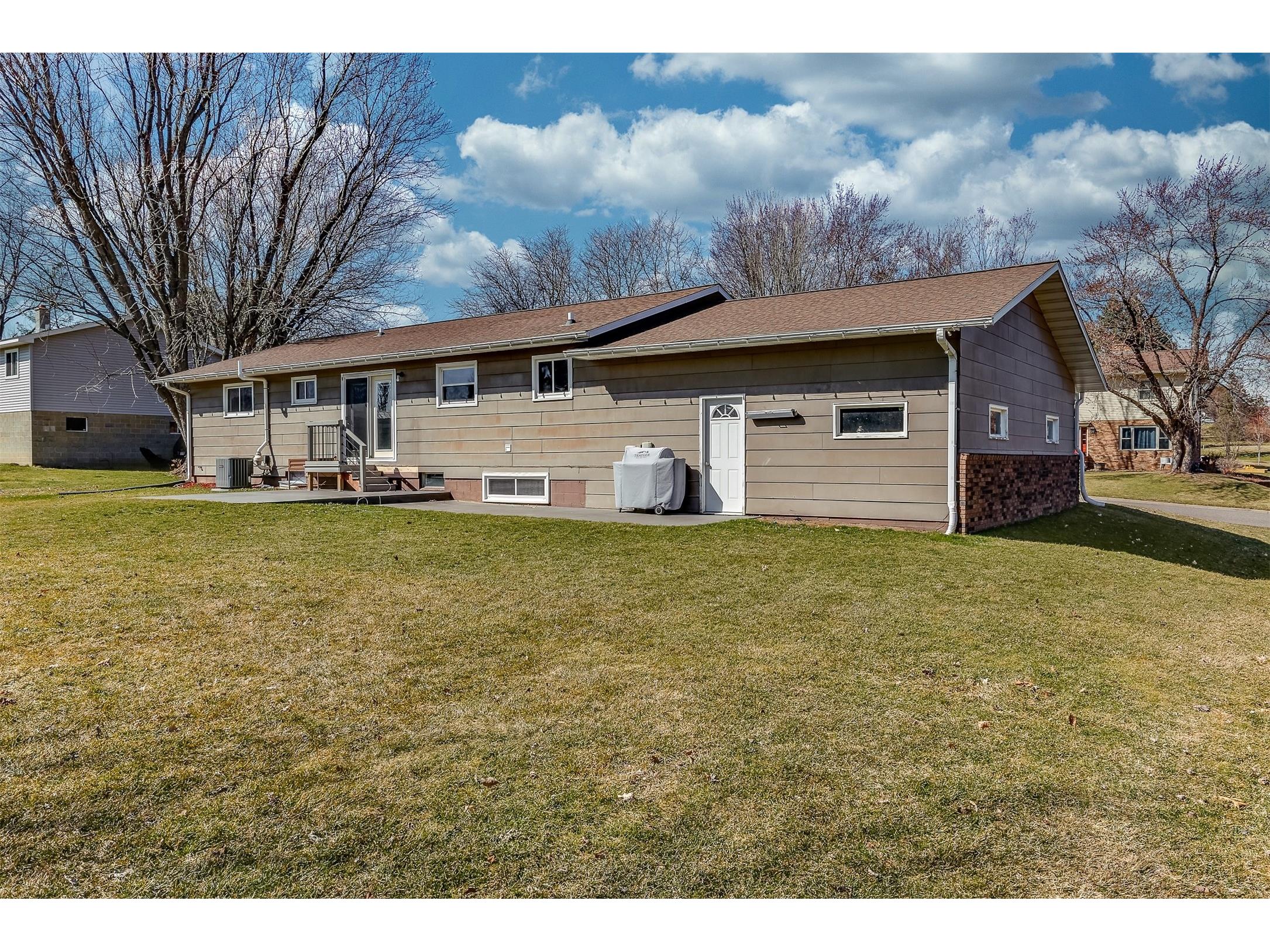 1352 Van Buren Street Black River Falls WI 54615 1599320 image8