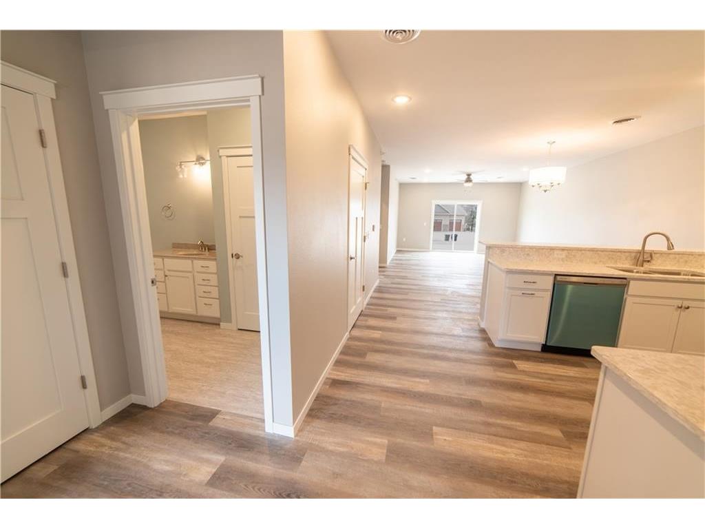 1364 Cypress Court Altoona WI 54720 1594875 image7