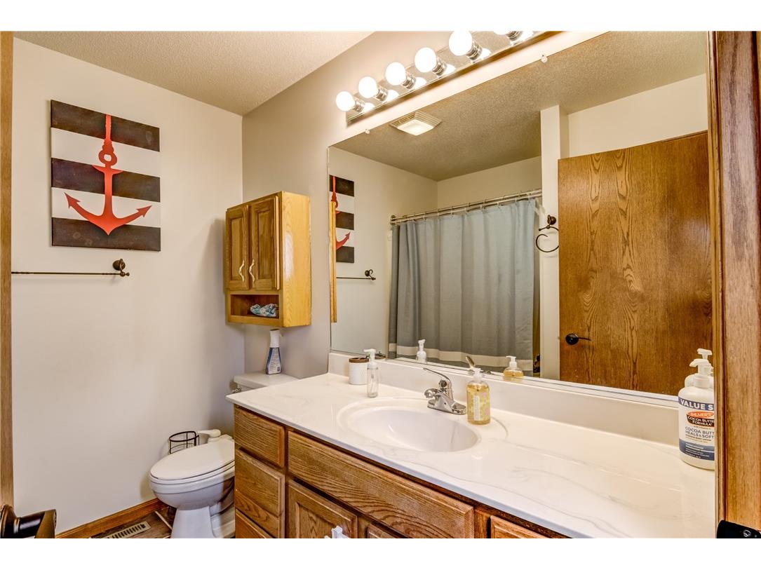13874 39th Avenue Chippewa Falls WI 54729 1598708 image24