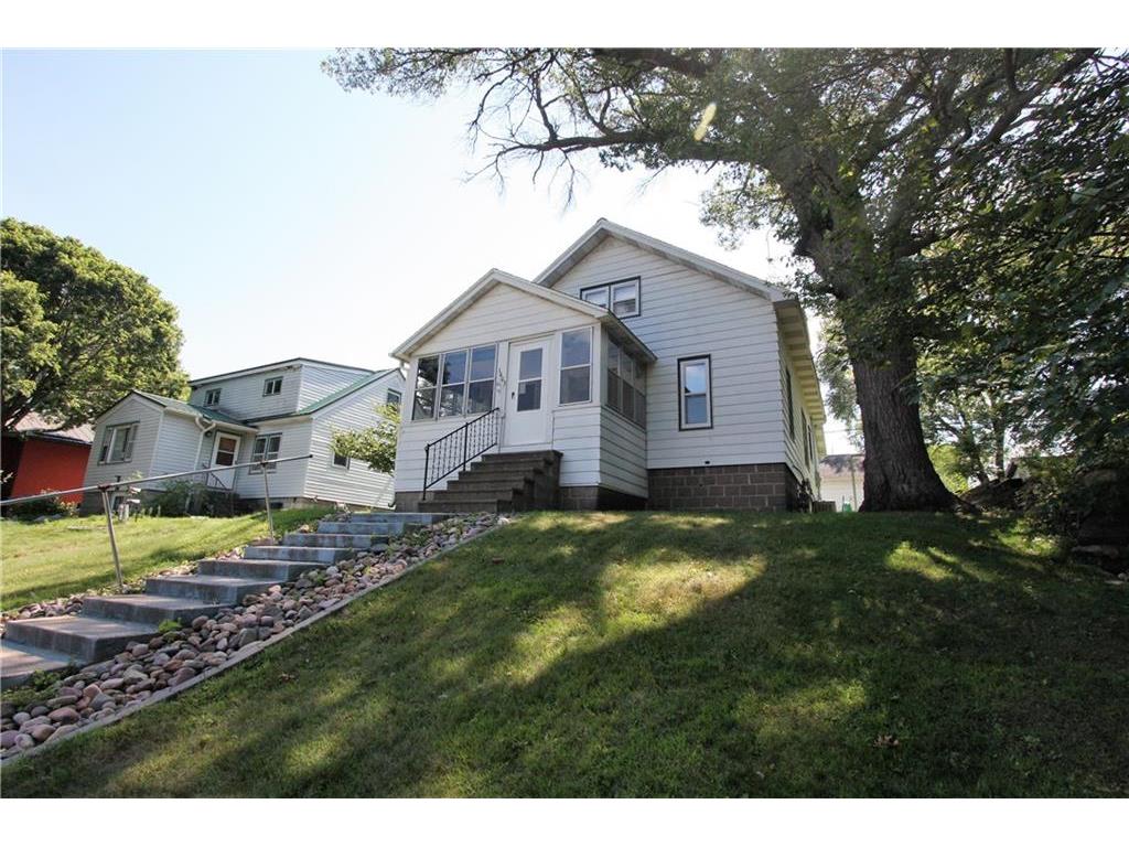 1403 Woodland Avenue, Eau Claire, WI 54701 MLS 1567953 Edina Realty