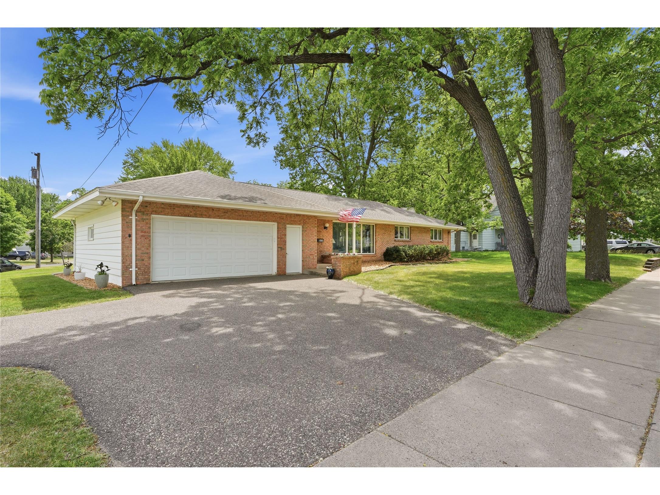 1409 Menomonie Street Eau Claire WI 54703 1601928 image2