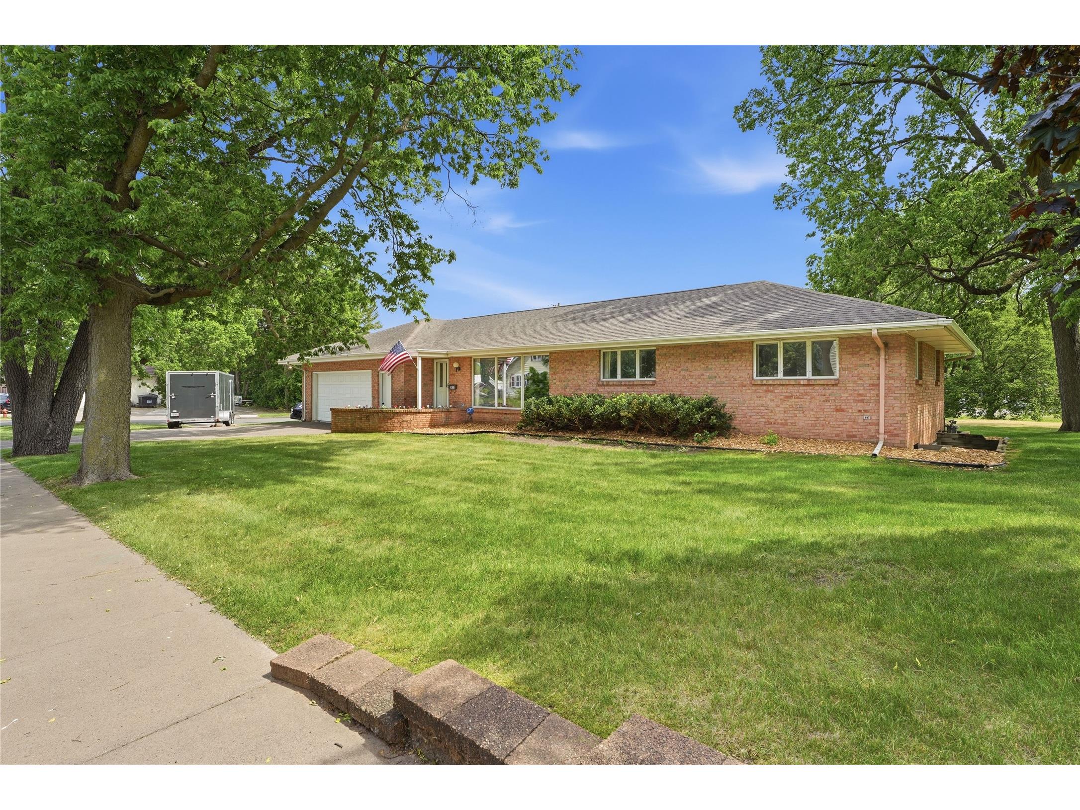 1409 Menomonie Street Eau Claire WI 54703 1601928 image3