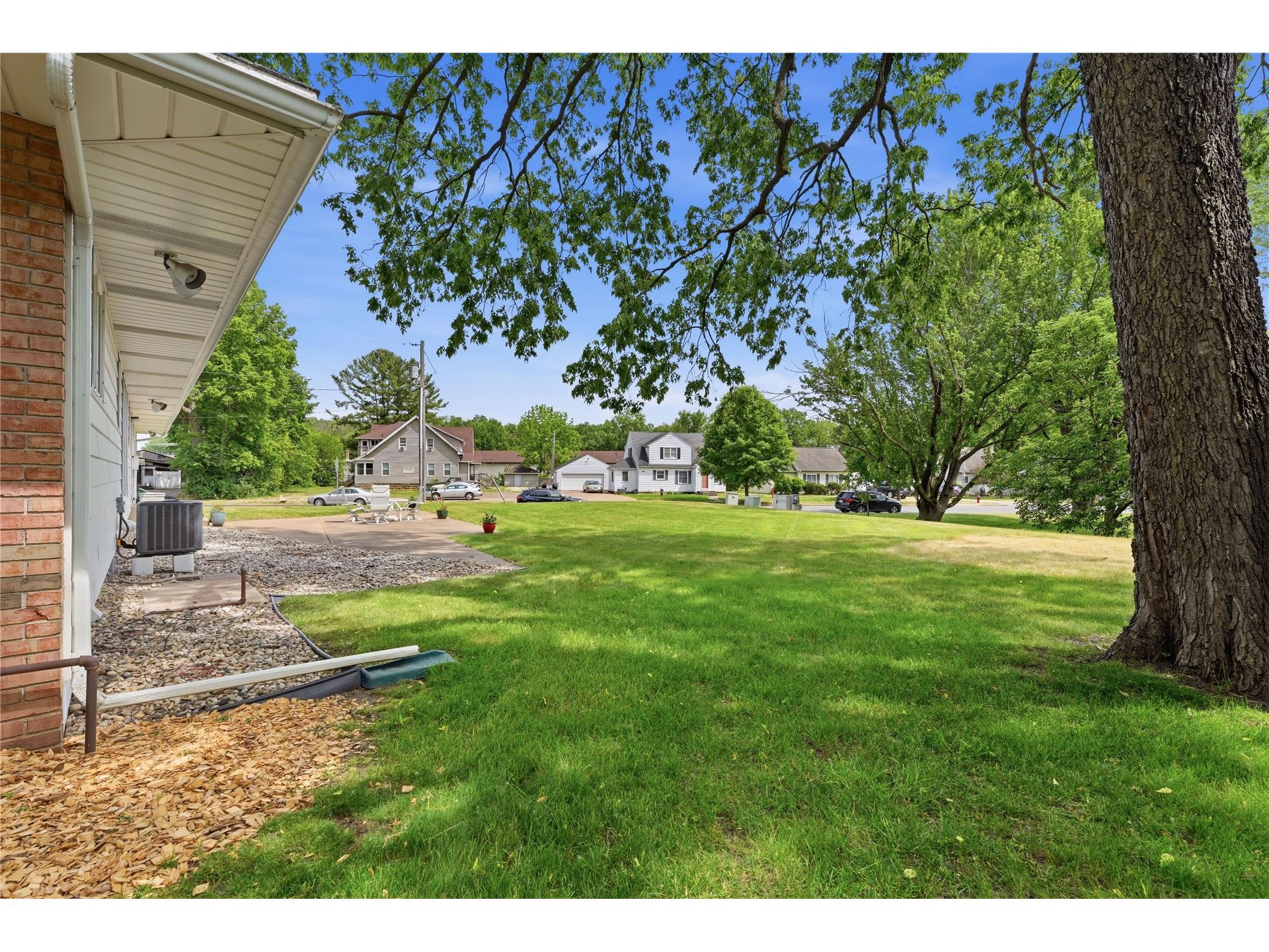 1409 Menomonie Street Eau Claire WI 54703 1601928 image41