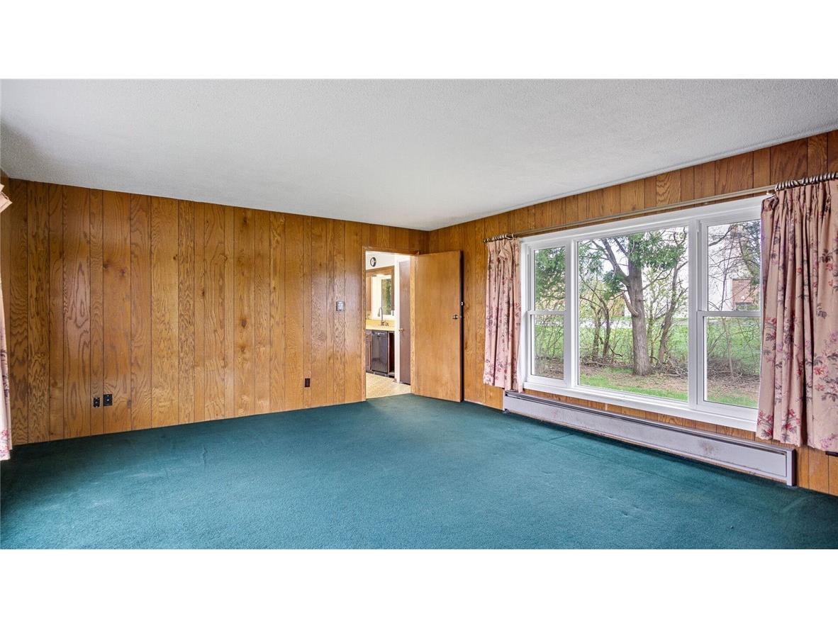 1413 E Clairemont Avenue Eau Claire WI 54701 1591062 image11