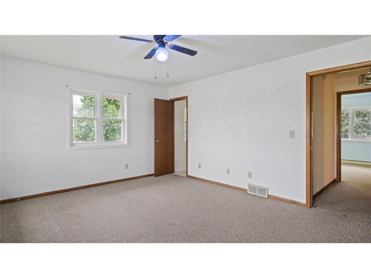 1413 E Clairemont Avenue Eau Claire WI 54701 1591062 image15