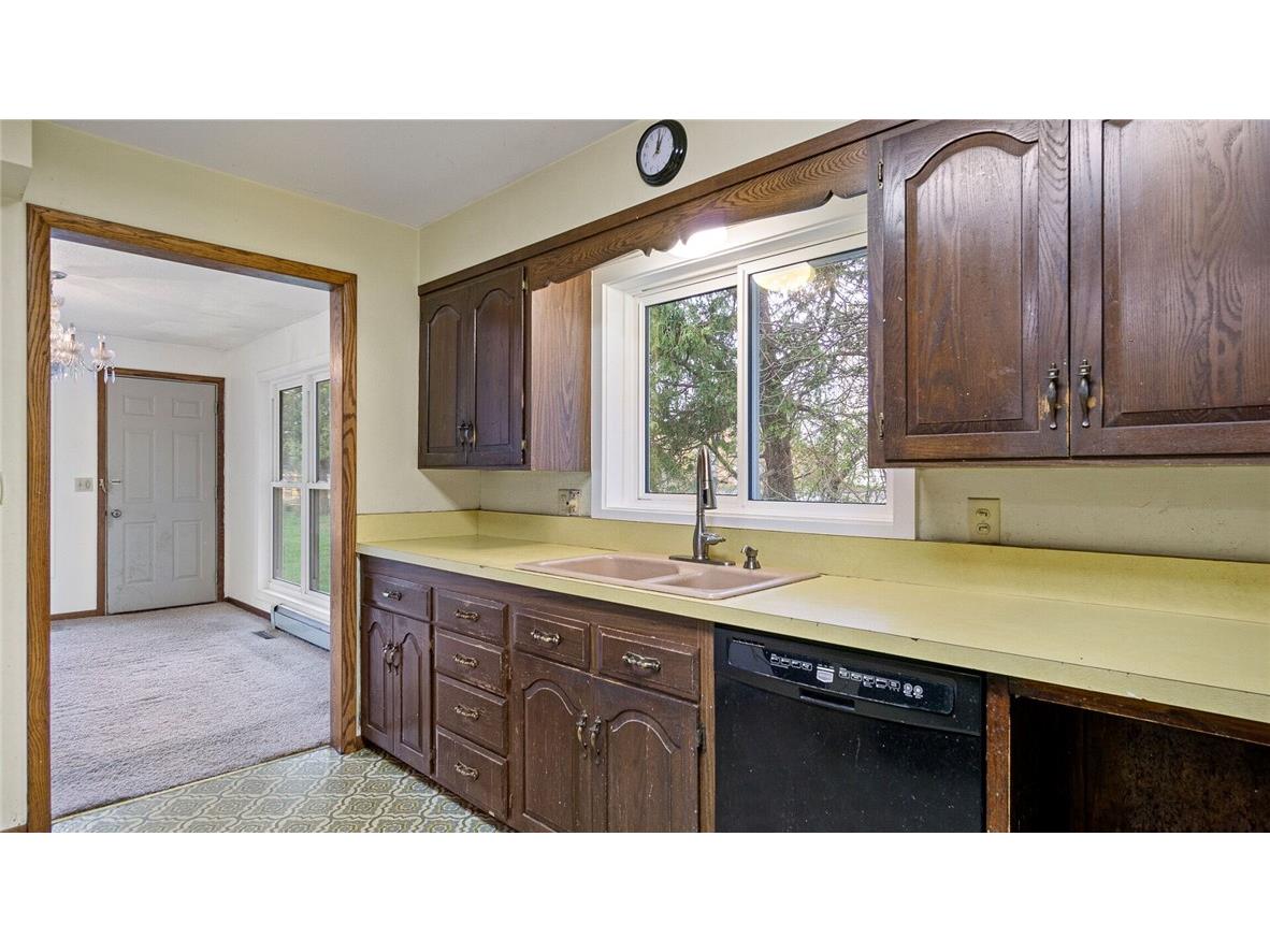 1413 E Clairemont Avenue Eau Claire WI 54701 1591062 image17