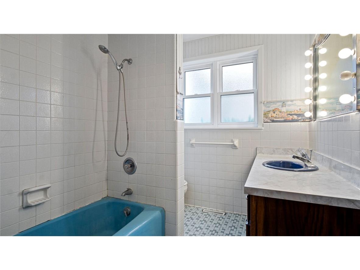 1413 E Clairemont Avenue Eau Claire WI 54701 1591062 image27