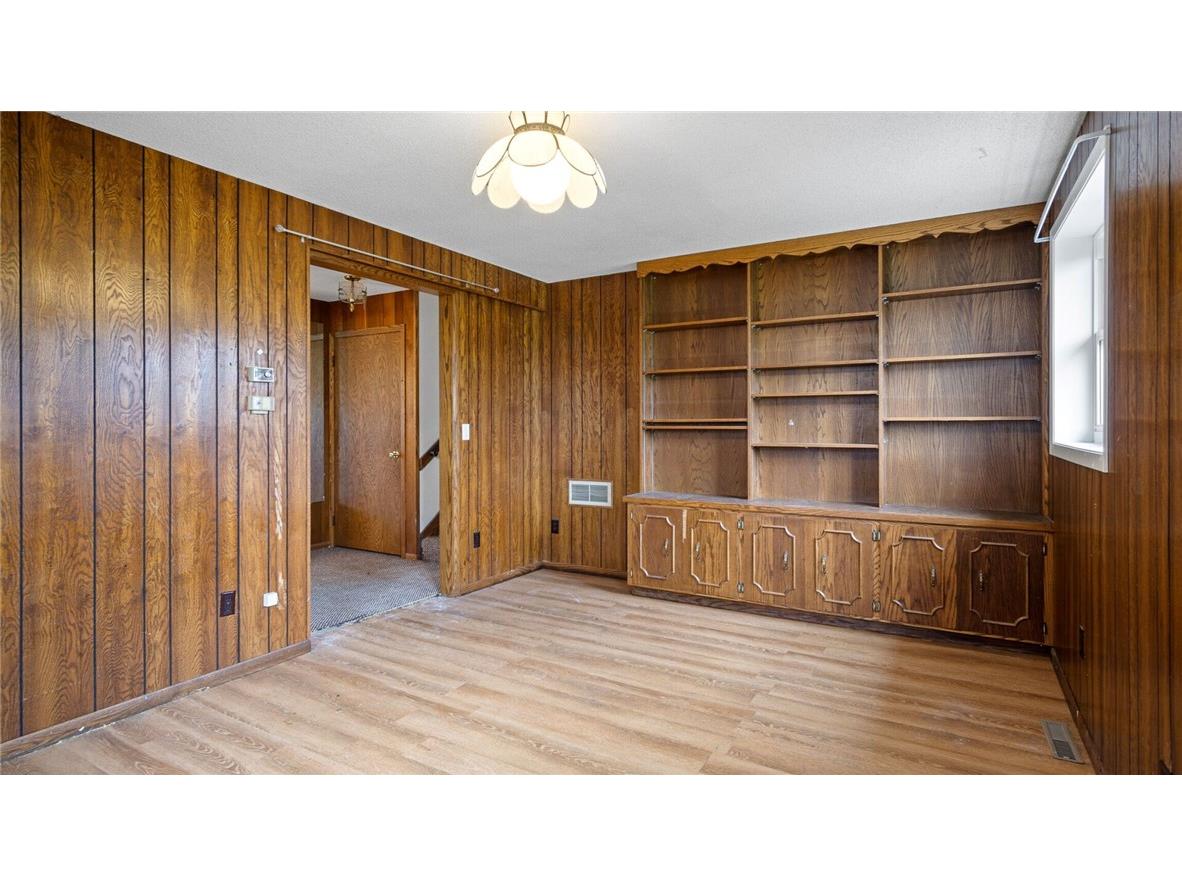 1413 E Clairemont Avenue Eau Claire WI 54701 1591062 image28