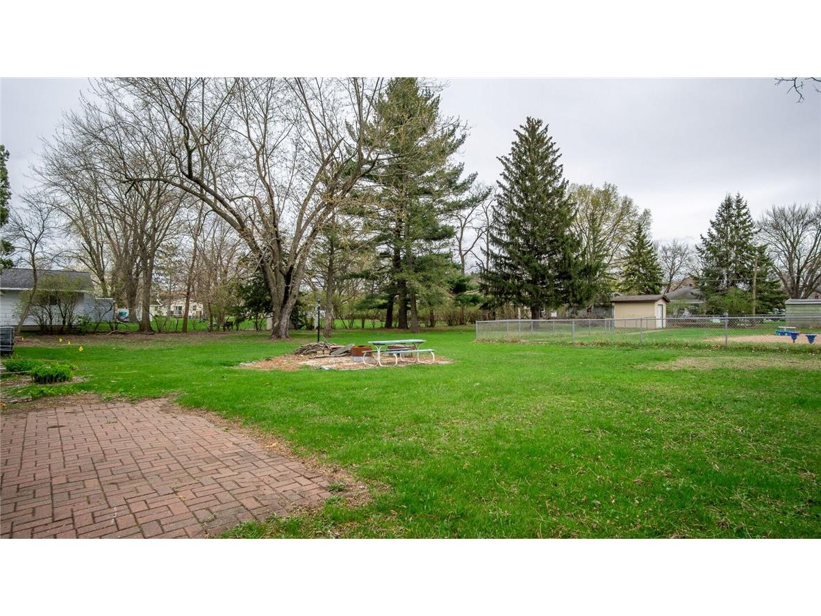 1413 E Clairemont Avenue Eau Claire WI 54701 1591062 image3