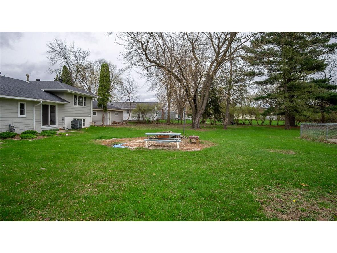 1413 E Clairemont Avenue Eau Claire WI 54701 1591062 image5